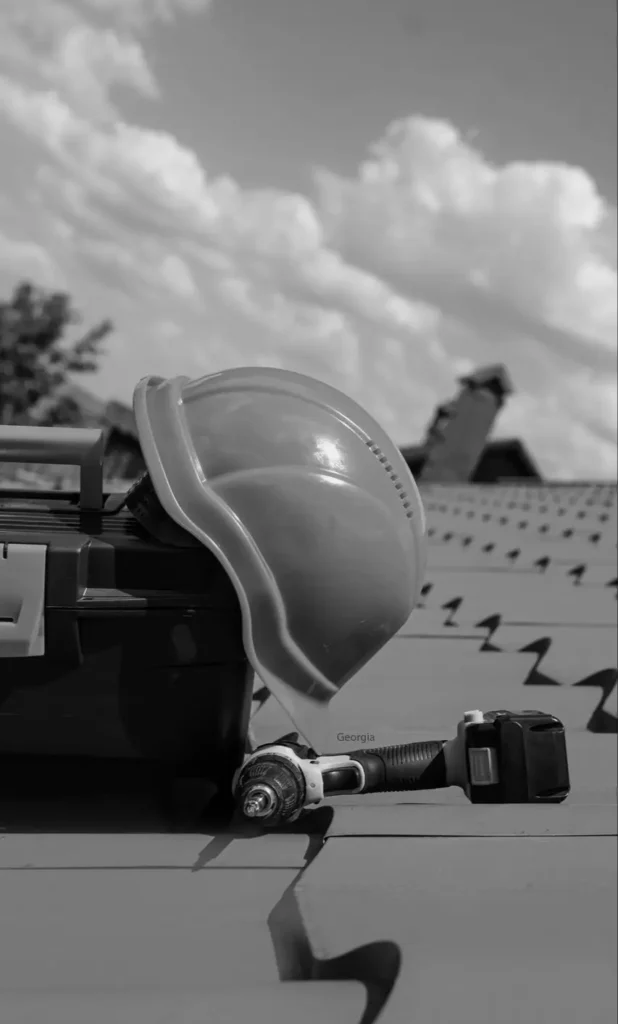 Georgia construction helmet on the roof